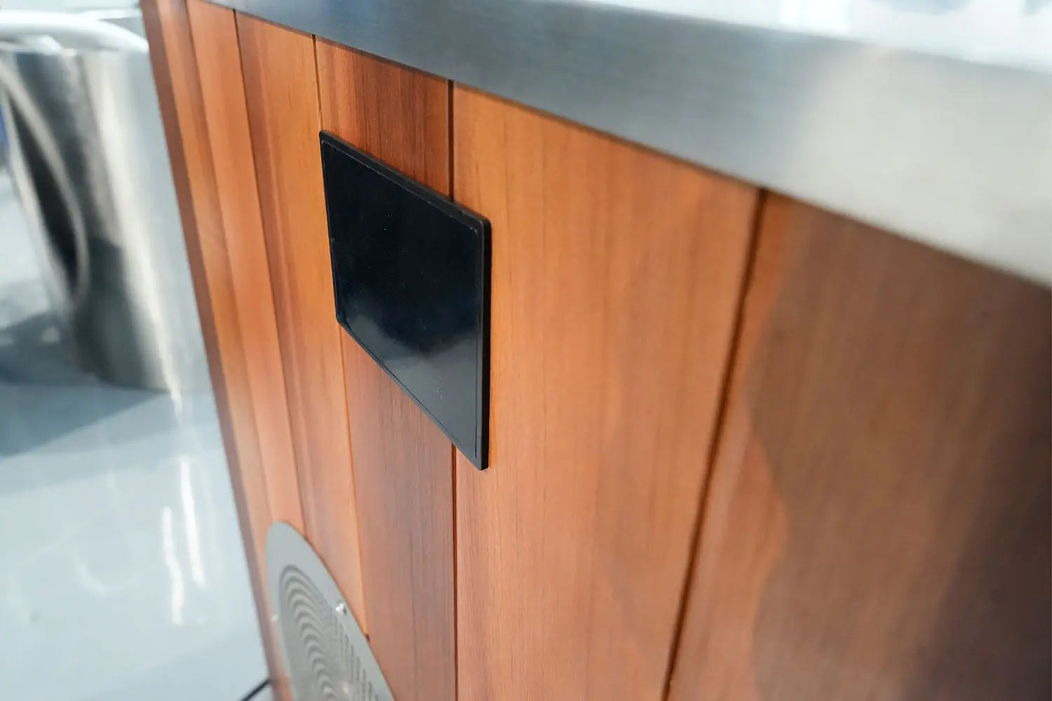 Wooden All in one ice tub HELIUS