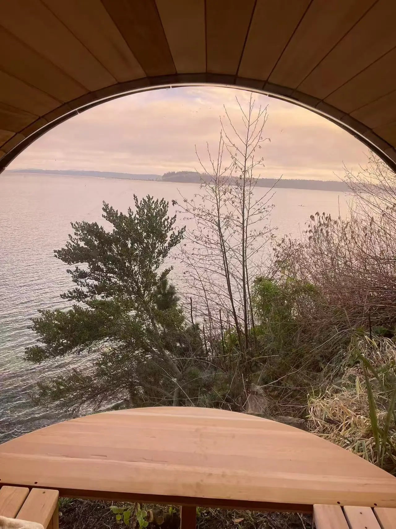 6 Person Outdoor barrel sauna with Front Porch and Panoramic Glass, Patchwork Red Cedar Barrel Sauna Kit with Outdoor Waterproof Tile, Wood-Burning Stove and More HELIUS