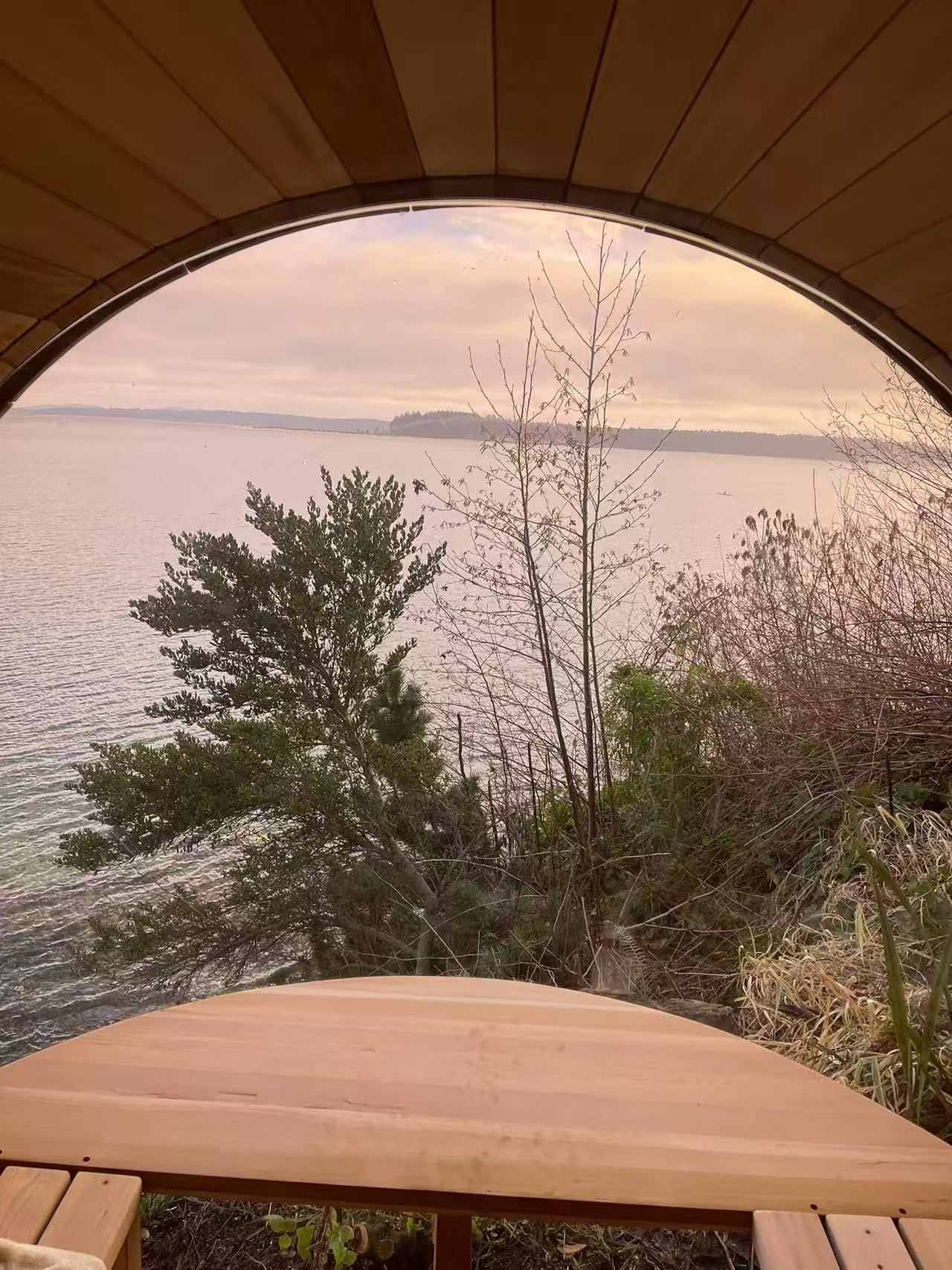 6-Person Patchwork Red Cedar Sauna with Heater and Acrylic Viewing Window HELIUS