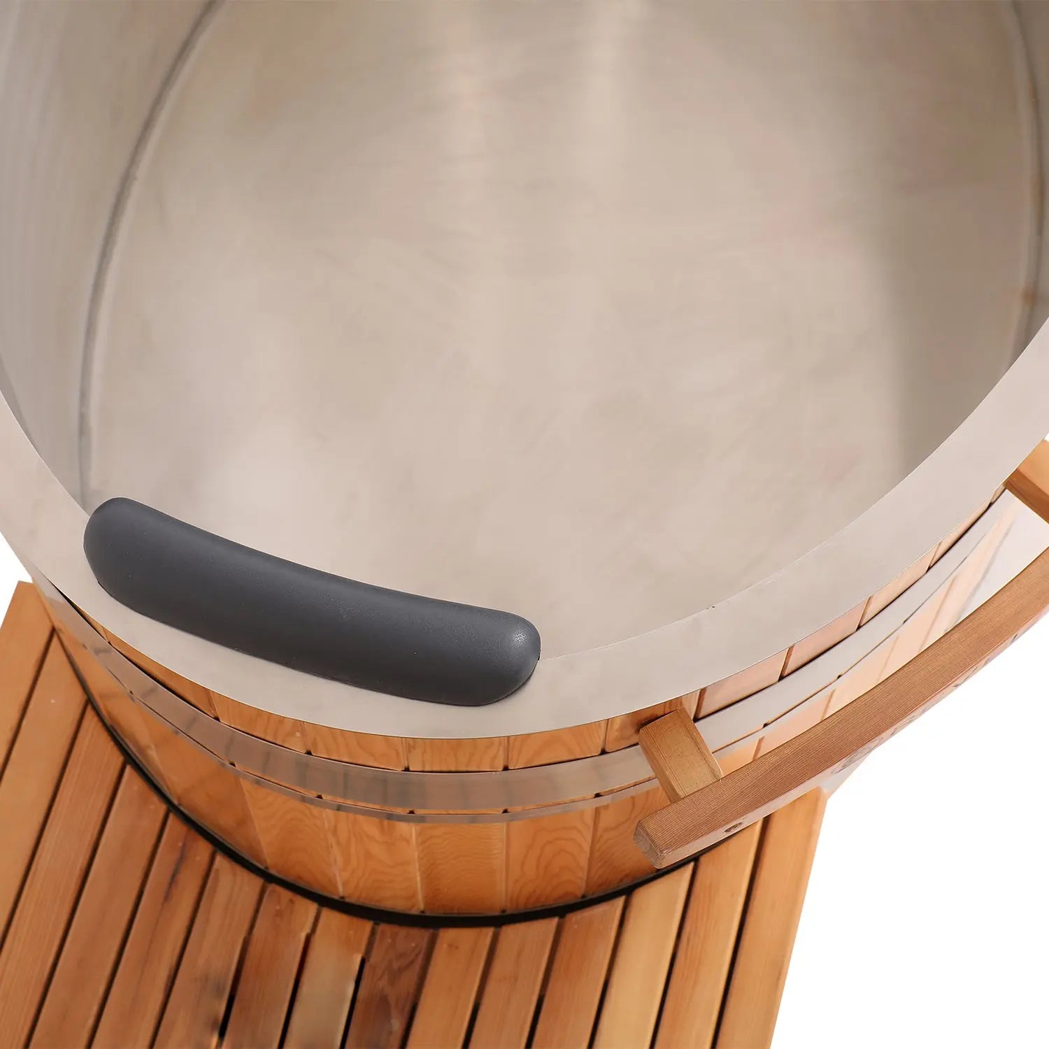 Premium Red Cedar Oval Ice Bath Tub – Cold Plunge Spa Barrel for Athletes Recovery & Therapeutic Home Use, Natural Wooden Therapy Tub HELIUS