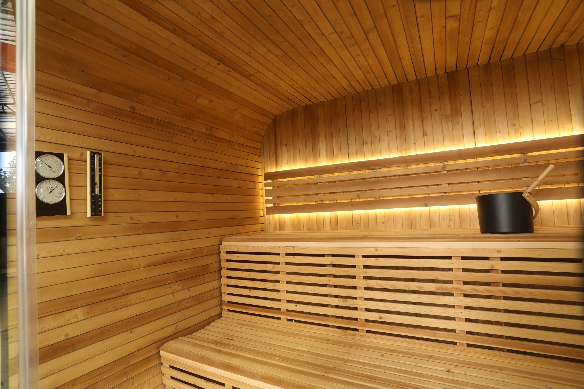 Outdoor Traditional Thermo Spruce Square Steam Sauna - Premium Home Spa Experience for Relaxation & Wellness
