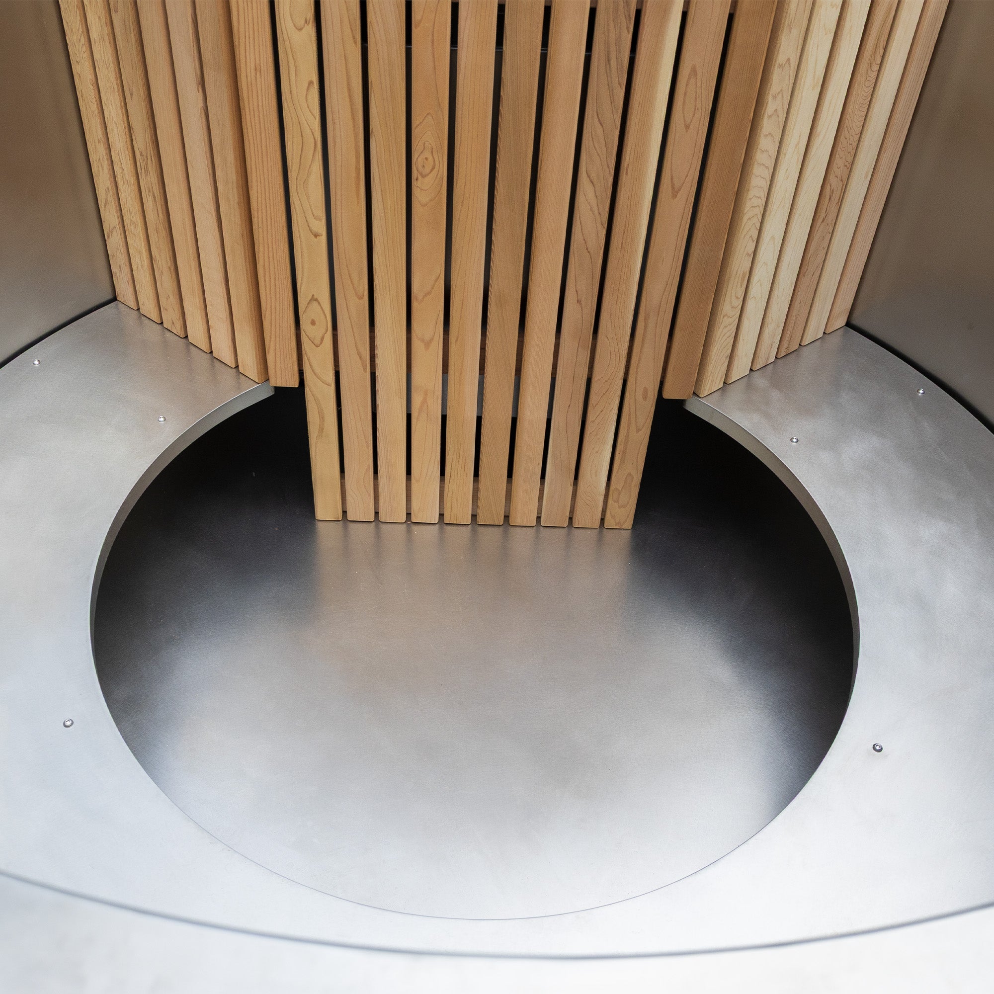 Wood - Fired Hot Tub with Stainless Steel Liner, Built - in Stove and Red Cedar Shell