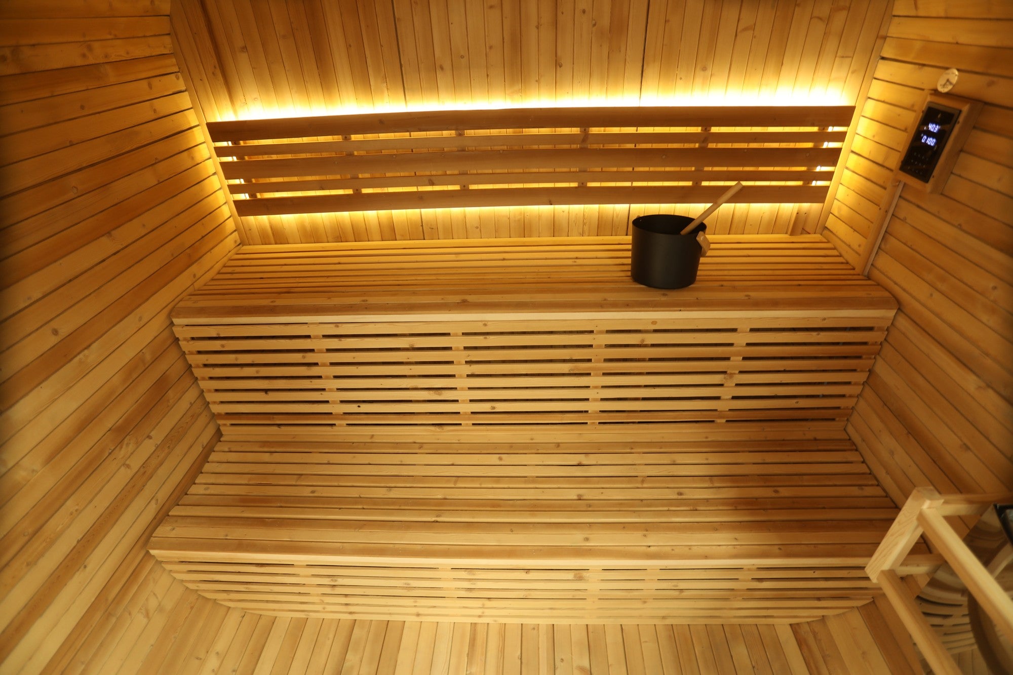 Outdoor Traditional Thermo Spruce Square Steam Sauna - Premium Home Spa Experience for Relaxation & Wellness